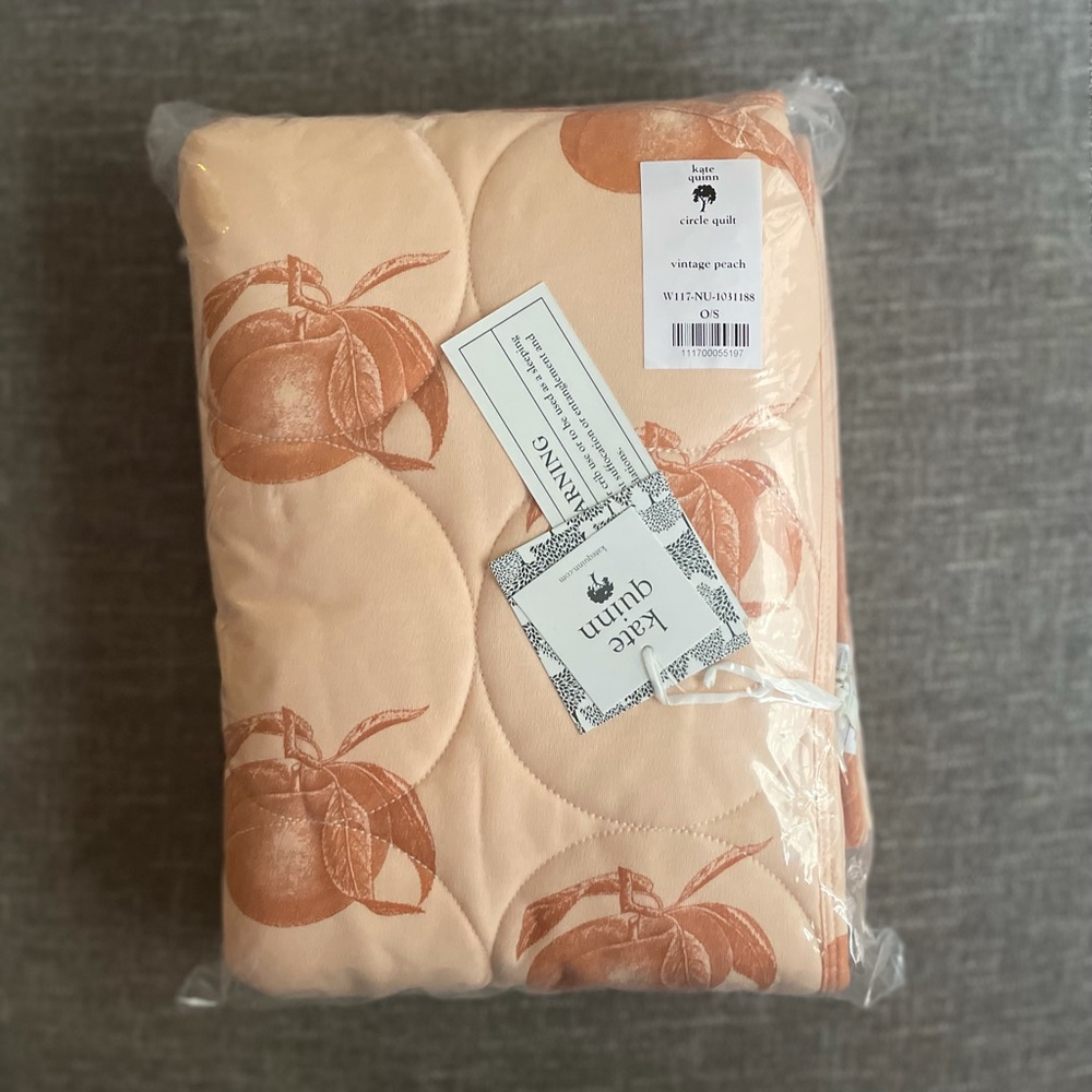 Kate Quinn Peach Quilt NWT